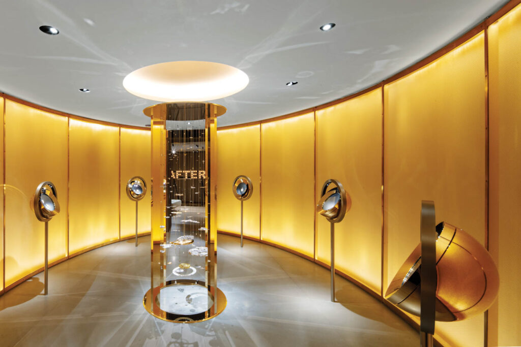 Visit the Audemars Piguet Boutique Paris: Crafting Artisanal Watches in Style