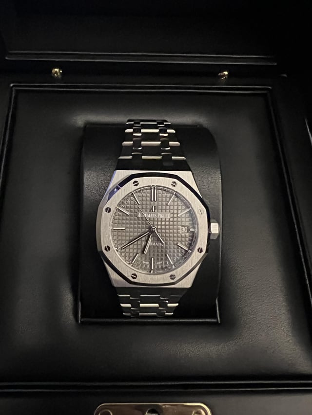 Audemars Piguet Basic Salary in Singapore: What You Can Expect to Earn