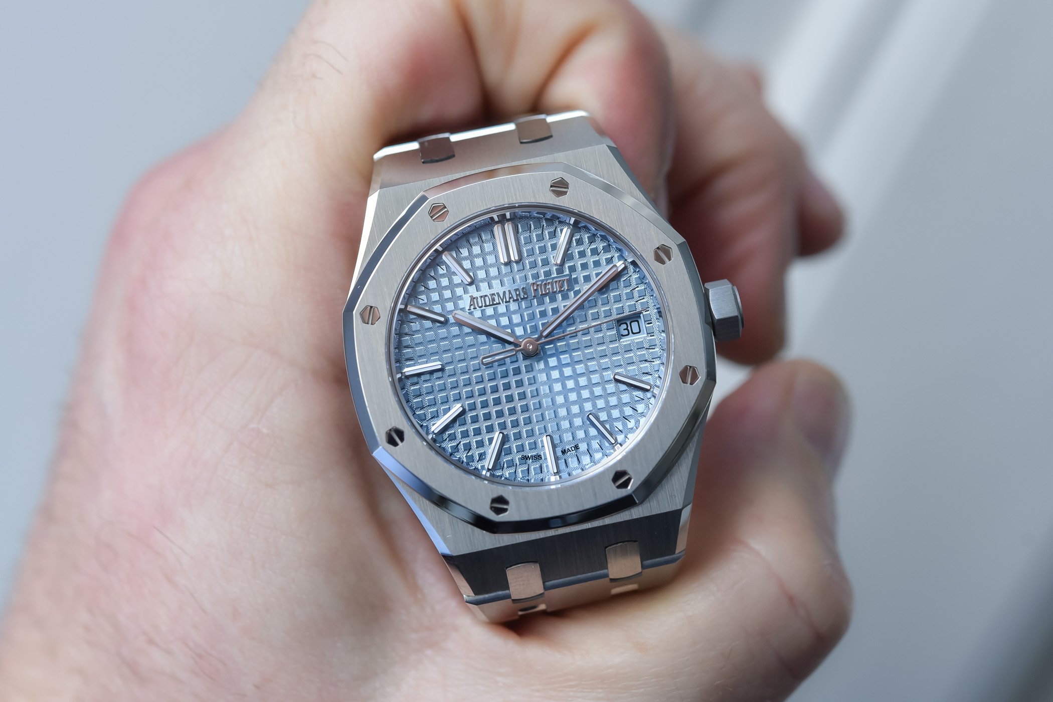 Audemars Piguet Info & Pricing in France: Exclusive Royal Oak Models