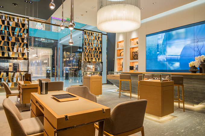 Explore Audemars Piguet Boutique at Dubai Mall of the Emirates: Exclusive Photos & Highlights