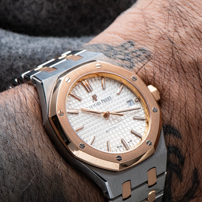 Audemars Piguet Royal Oak Pre-Owned Price Guide: Top Deals & Value Insights