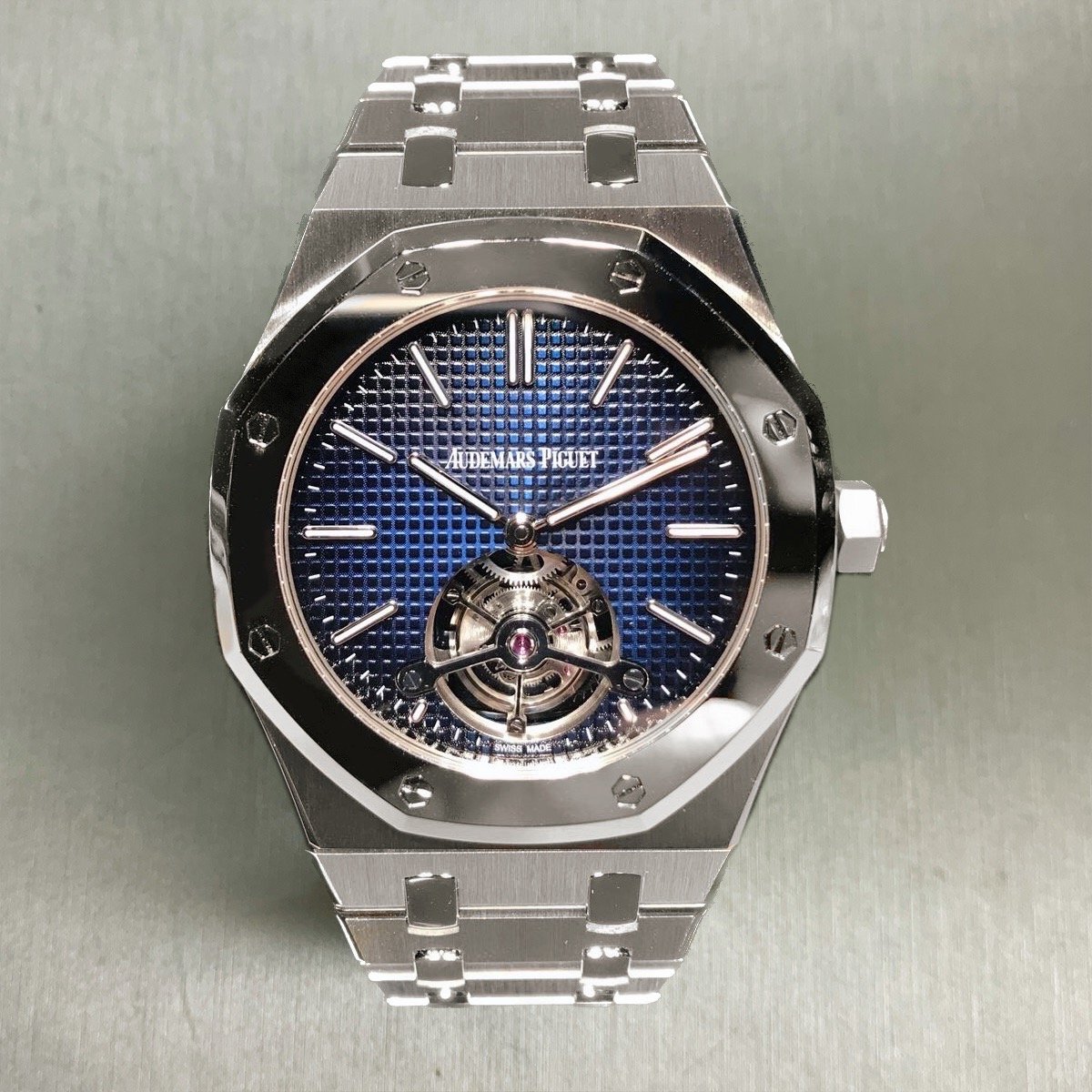 Audemars Piguet Royal Oak Ultra Thin Tourbillon: Luxury Timepiece with Timeless Design