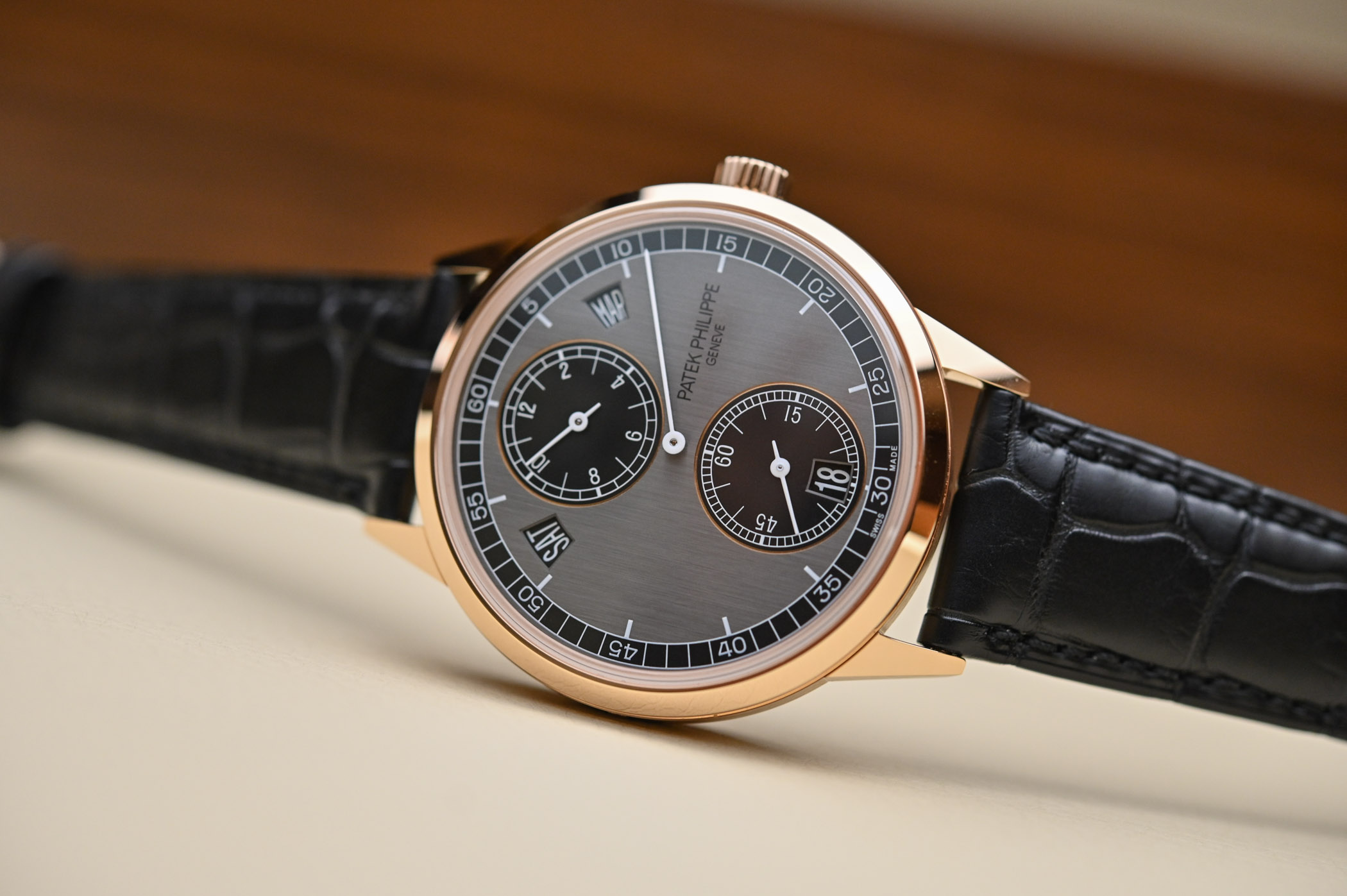 Patek Philippe 5235 Review: Luxury 18K Pink Gold with Innovative Annual Calendar